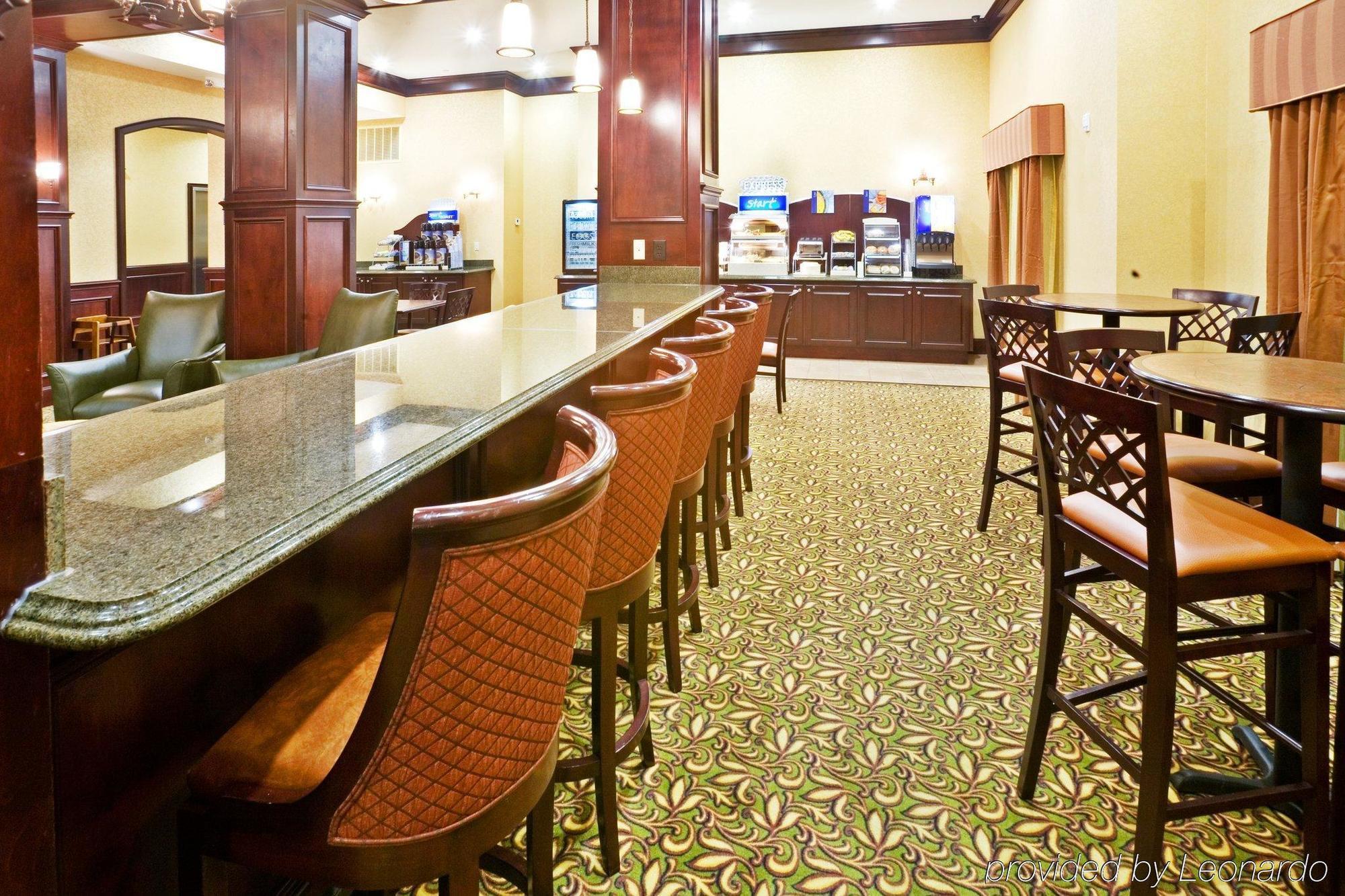 Holiday Inn Express & Suites Texarkana, An Ihg Hotel Restoran gambar