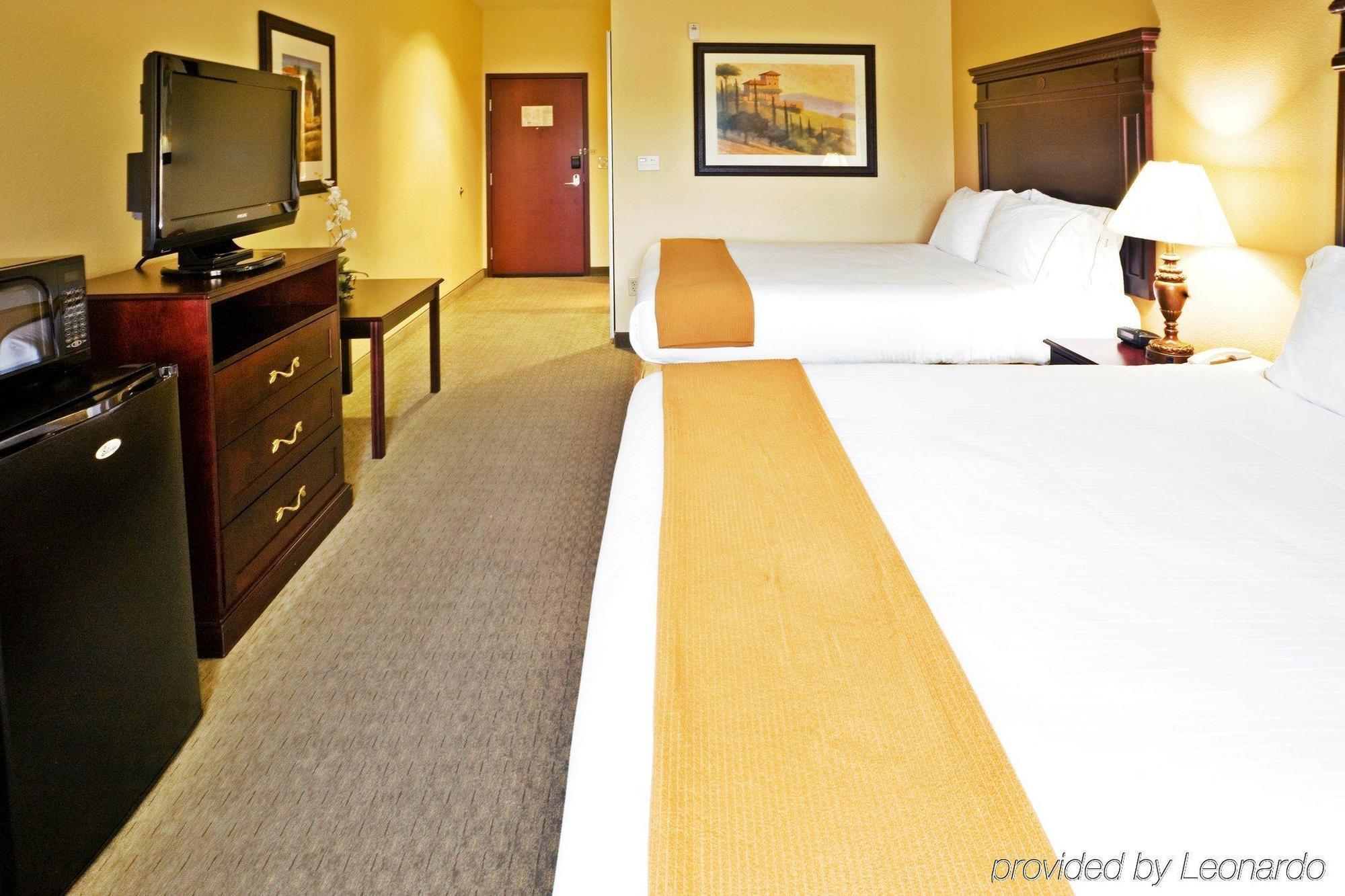 Holiday Inn Express & Suites Texarkana, An Ihg Hotel Bilik gambar