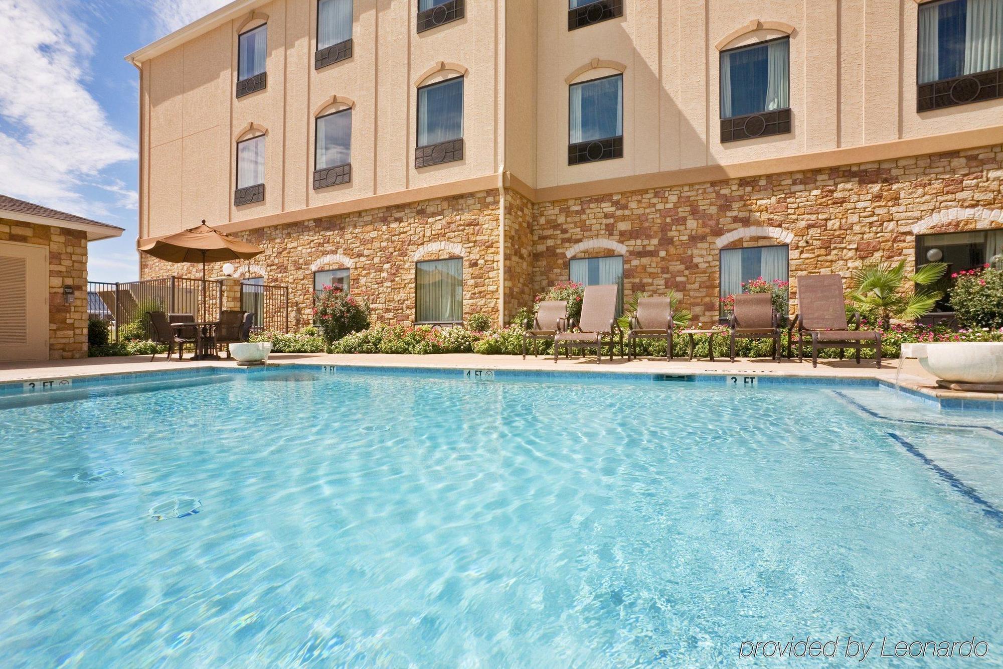 Holiday Inn Express & Suites Texarkana, An Ihg Hotel Luaran gambar