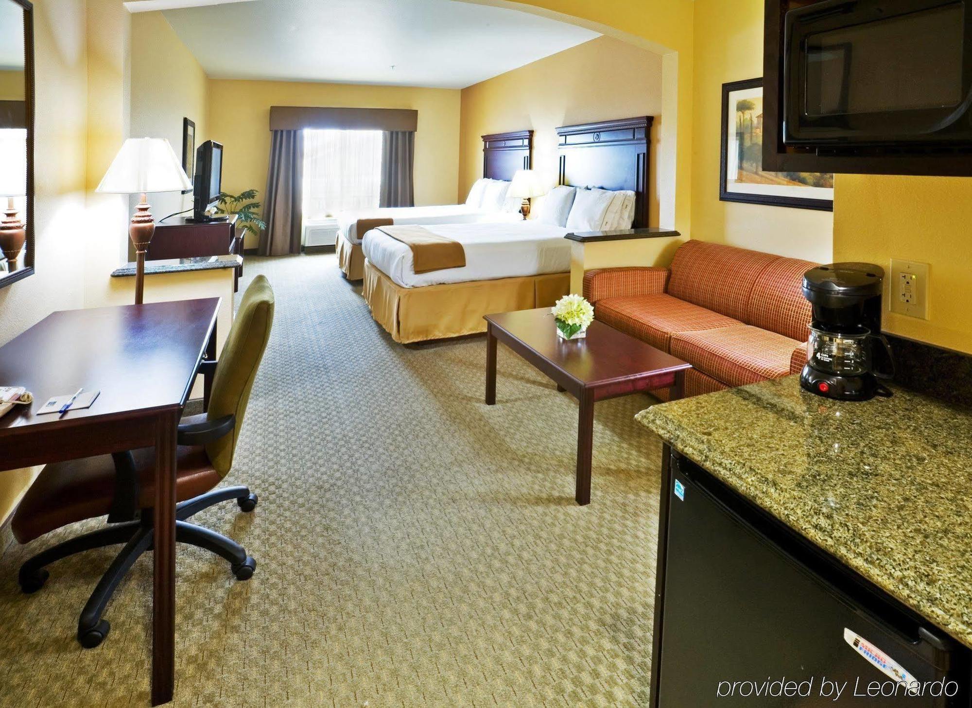 Holiday Inn Express & Suites Texarkana, An Ihg Hotel Bilik gambar